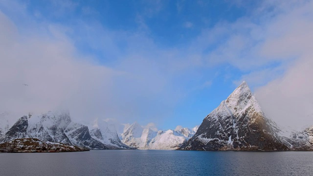 挪威峡湾和山脉视频素材