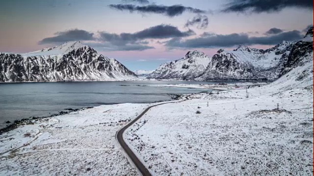 挪威被雪覆盖的峡湾-航拍视频素材