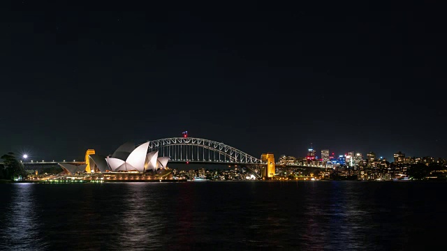 澳大利亚悉尼海港大桥和歌剧院的夜景视频素材