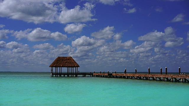 Holbox岛海滩在墨西哥加勒比海视频素材