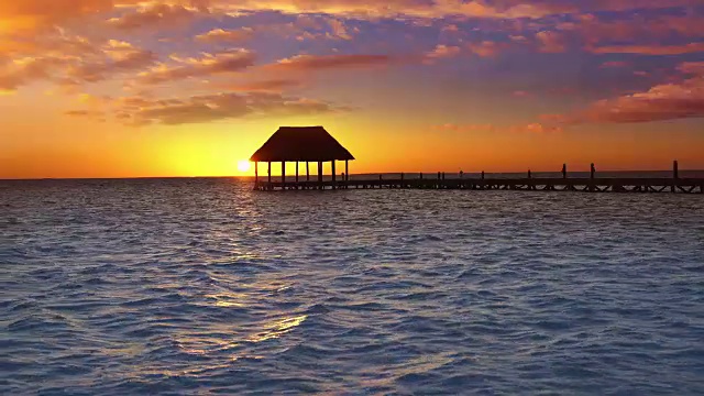 Holbox岛日落海滩在加勒比海的墨西哥视频素材