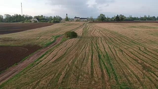 早春田路不好，鸟瞰图视频素材