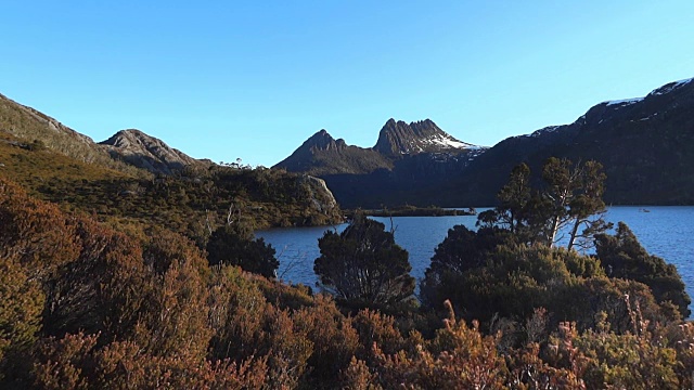 摇篮山和冰川岩石视频素材