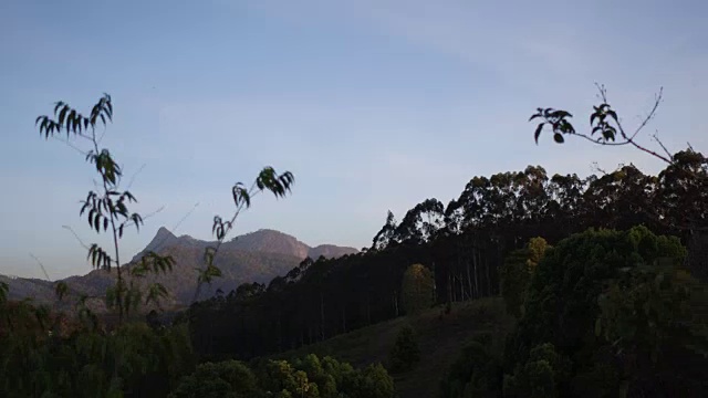 澳大利亚昆士兰的火山警告视频下载