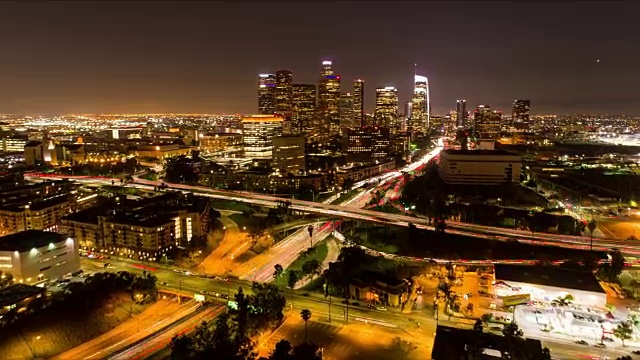 洛杉矶市中心夜间空中延时视频素材