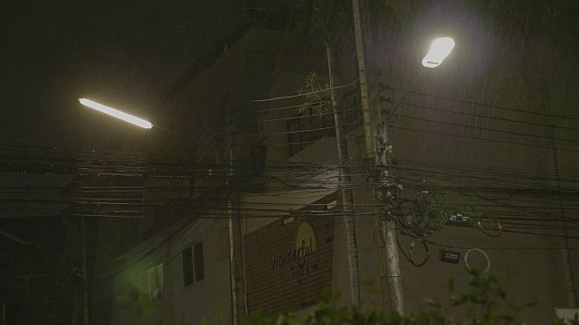 夜间热带暴雨视频素材