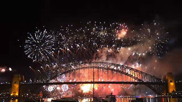 2014年悉尼除夕烟花汇演视频素材