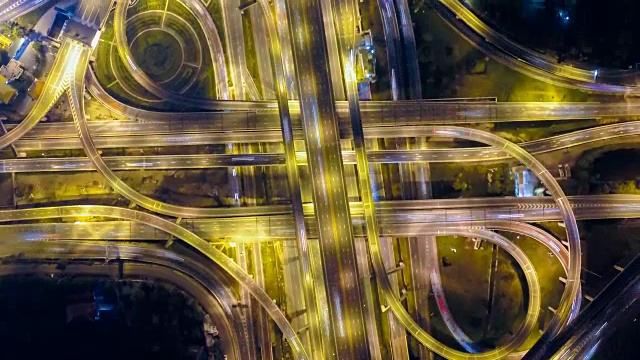 4k鸟瞰曼谷高速公路夜景视频素材