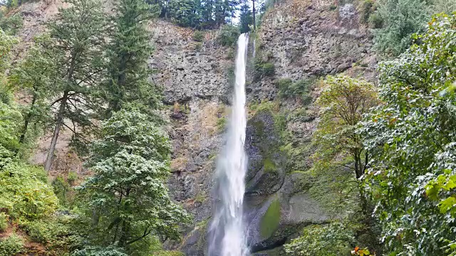 Multnomah从大范围倾斜下来视频素材