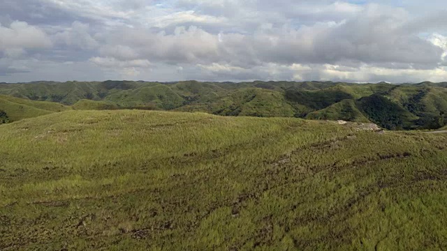 塔纳拉拉松巴岛无人机拍摄视频素材