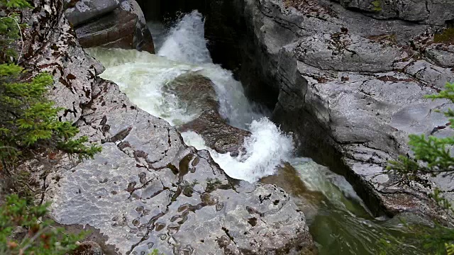 恶性峡谷贾斯珀国家公园视频素材