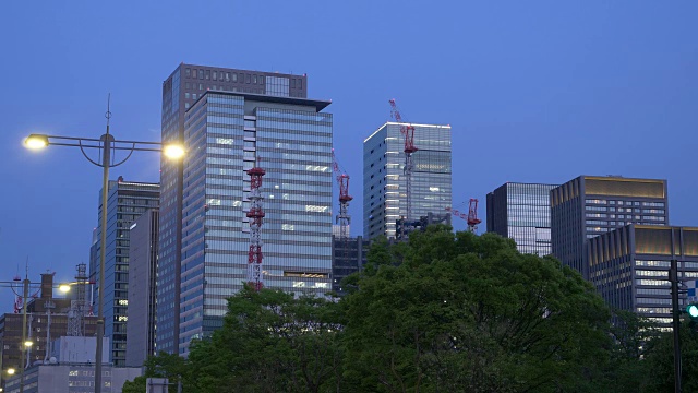 东京市中心的夜晚视频素材