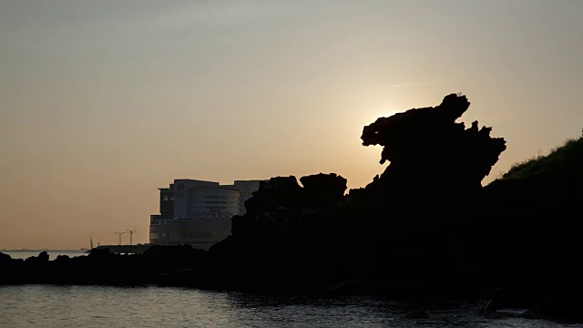 济州岛龙岩的日出景观视频素材