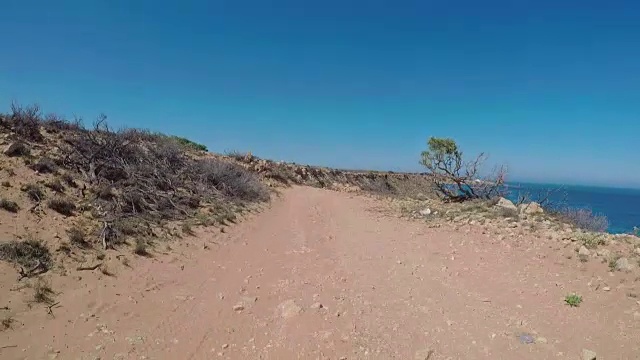 在珊瑚海岸越野驾驶视频下载