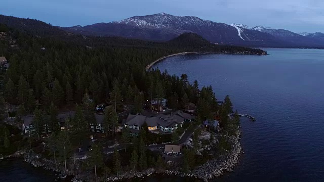 加州塔霍湖滨水房产视频素材