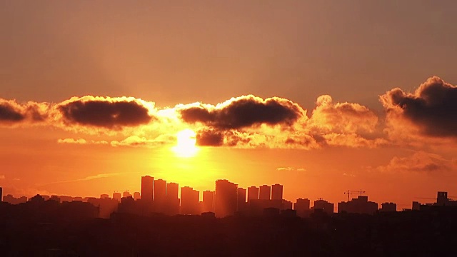 美丽的时间流逝日落城市视频素材