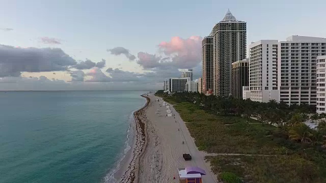 鸟瞰图南海滩在一个美好的日子视频素材