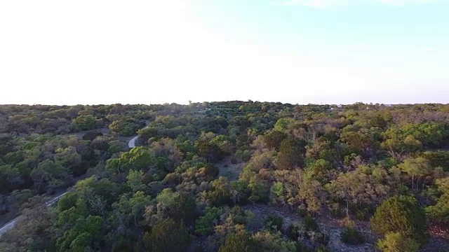 鸟瞰图的乡村风景在Kerrville德克萨斯州视频素材