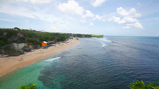 巴厘岛上美丽的海浪景色视频素材