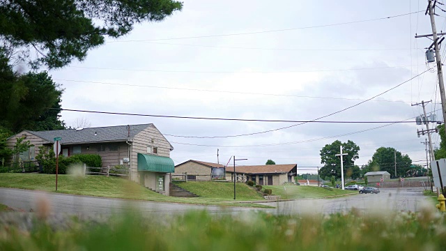 一个小型商业建筑的建立镜头视频素材