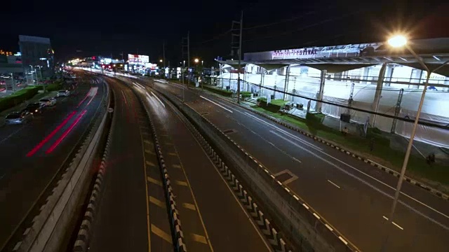 滚动时间推移路灯踪迹视频素材