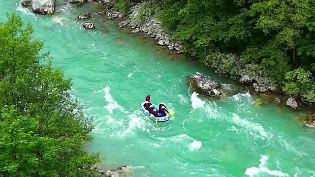 白水漂流视频素材