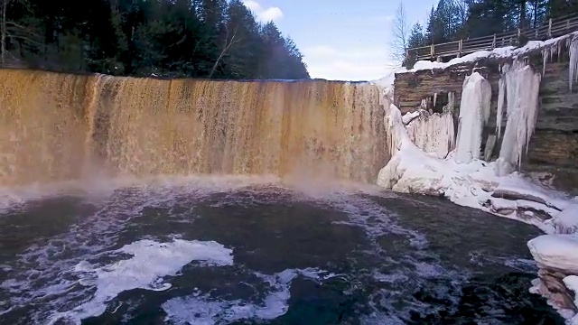 Tahquamenon下跌4 k视频素材