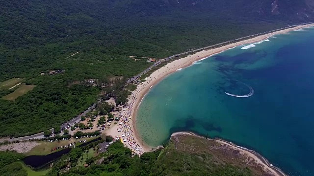 天堂海滩，美丽的海滩，世界各地美妙的海滩，格鲁马里海滩，巴西里约热内卢视频素材