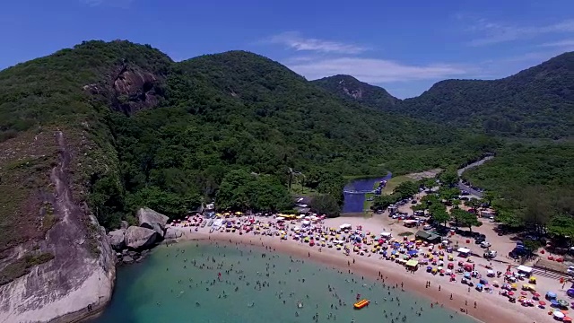 天堂海滩，美丽的海滩，世界各地美妙的海滩，格鲁马里海滩，巴西里约热内卢视频素材