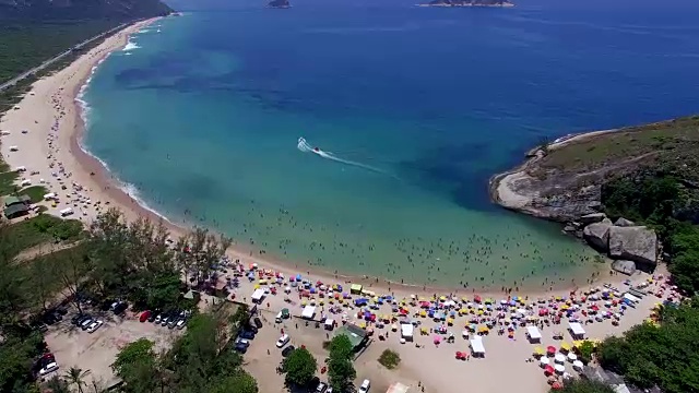 天堂海滩，美丽的海滩，世界各地美妙的海滩，格鲁马里海滩，巴西里约热内卢视频素材