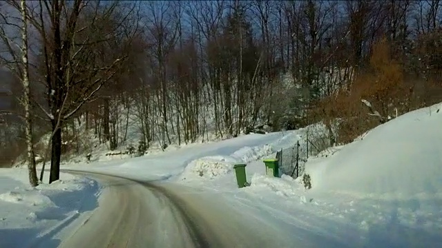 行驶在雪视频素材