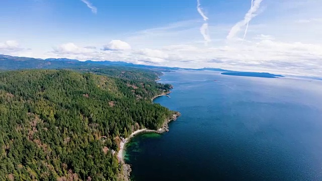 晚餐岩石海峡乔治亚隆德BC海岸鸟瞰图视频素材