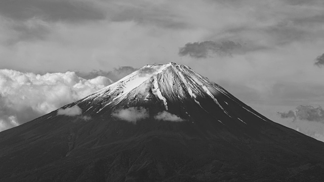 富士山(黑白摄影)视频素材