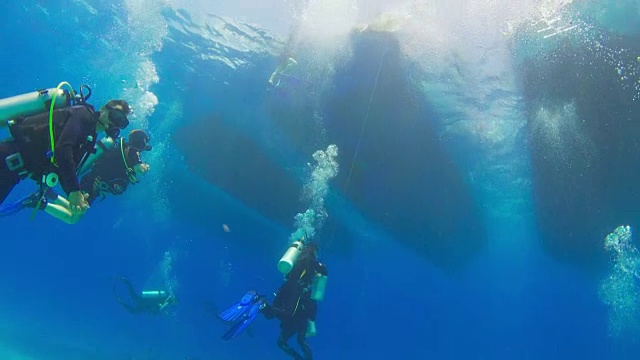 潜水员进行减压视频素材