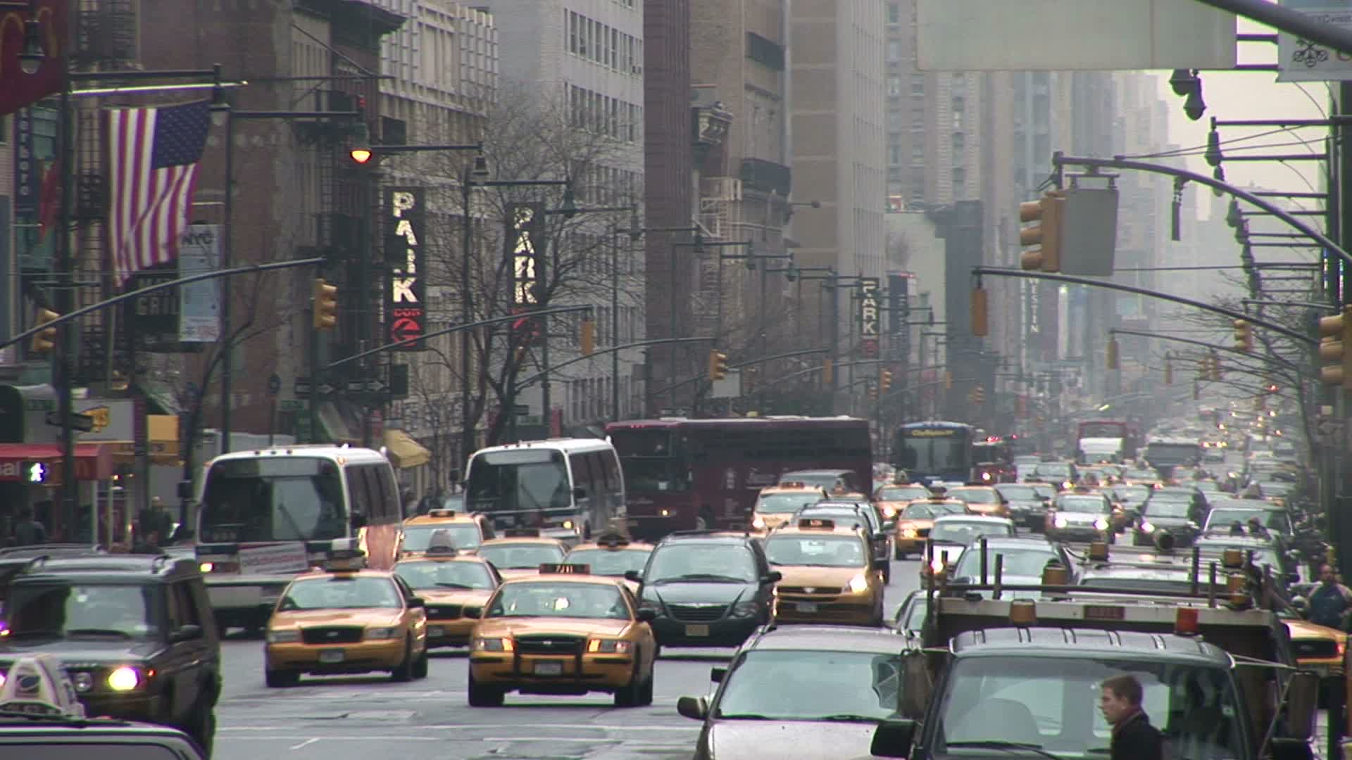 美国纽约的城市街道交通拥挤视频素材