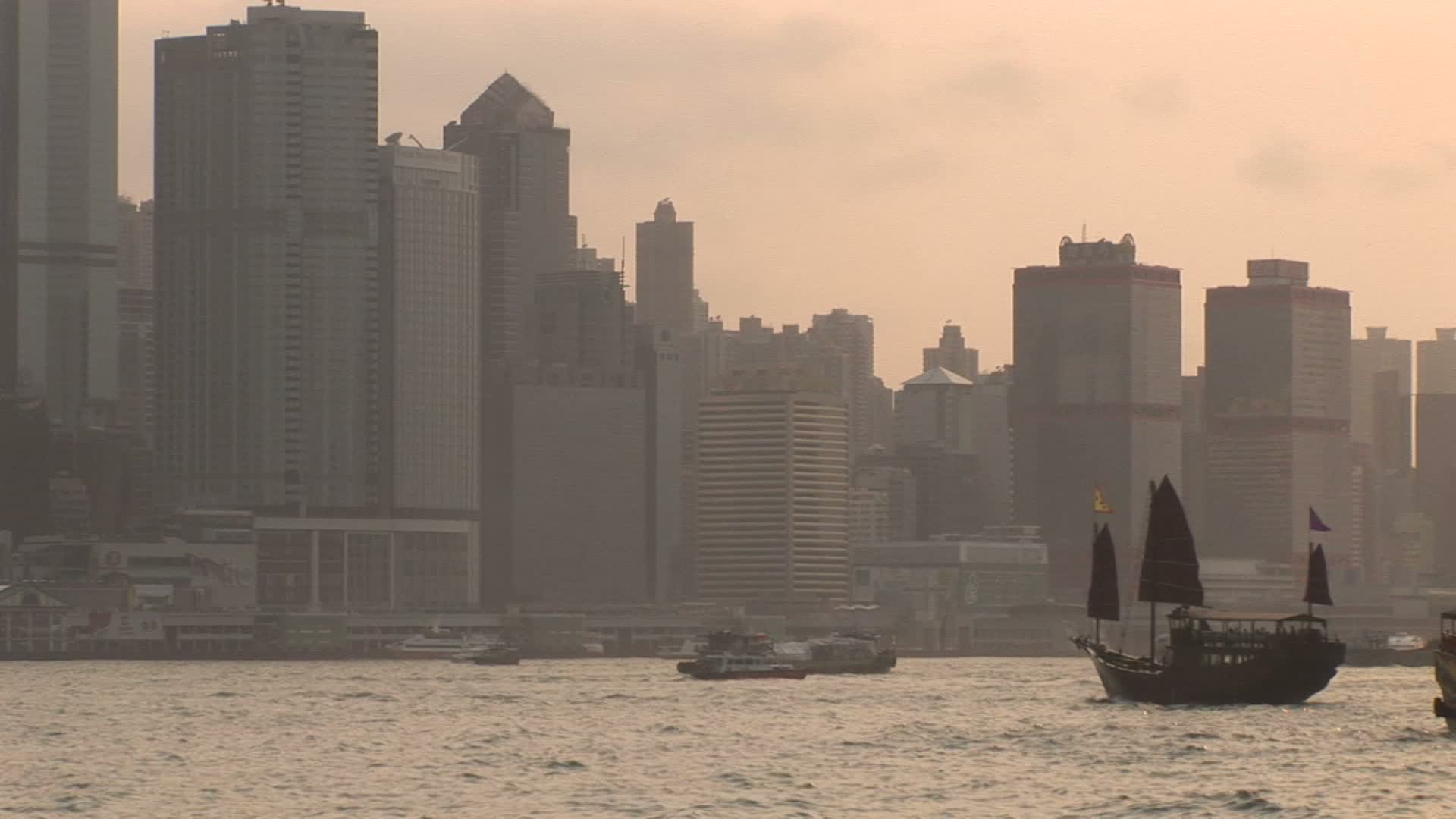 中国香港的水上交通奇观视频素材