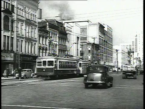 1939年WS街道场景与交通和行人/里士满，弗吉尼亚州，美国视频素材