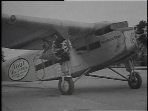 1929年蒙太奇福特三发动机飞机起飞/美国视频素材