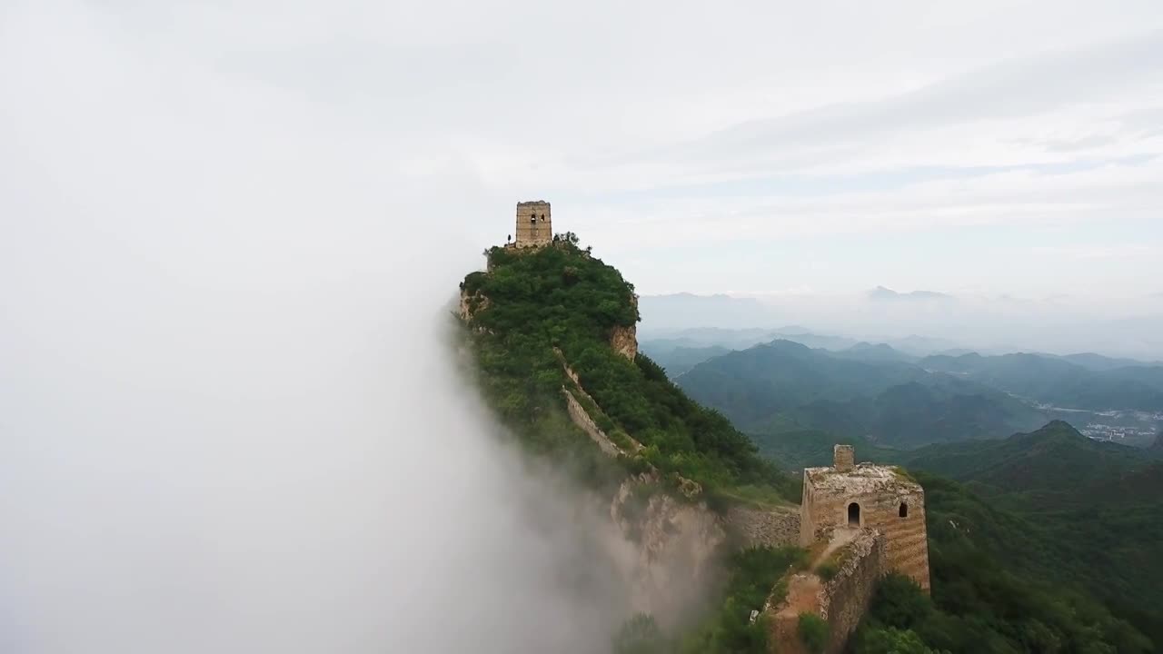 长城夏季云海风光航拍合集视频素材