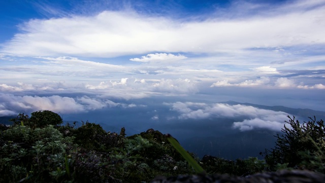 中国四川雅安牛背山云海延时视频素材