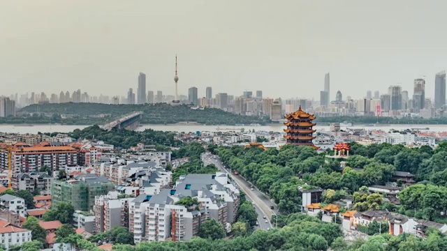 武汉黄鹤楼与长江大桥日转夜视频素材