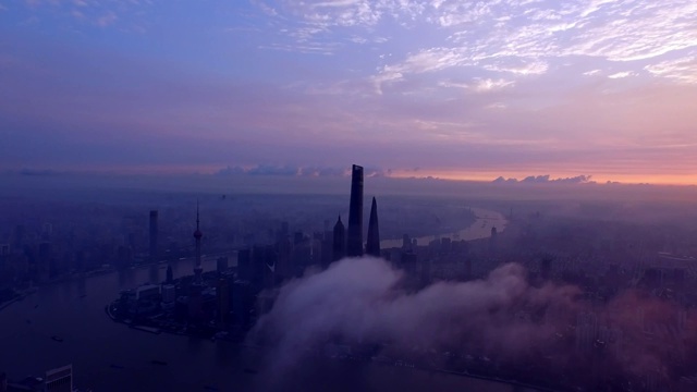 中国上海陆家嘴日出天际线航拍视频素材