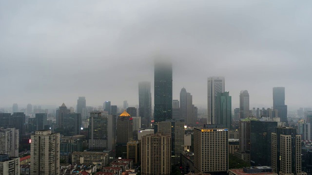 南京市新街口阴雨夜景视频素材