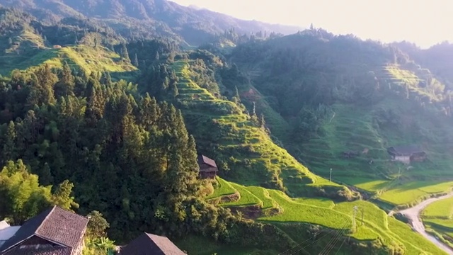 中国贵州黔东南山区晨光航拍2视频素材