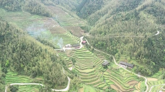 山区里的田园风光视频素材