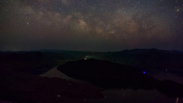 夜晚边境星空银河延时摄影视频素材