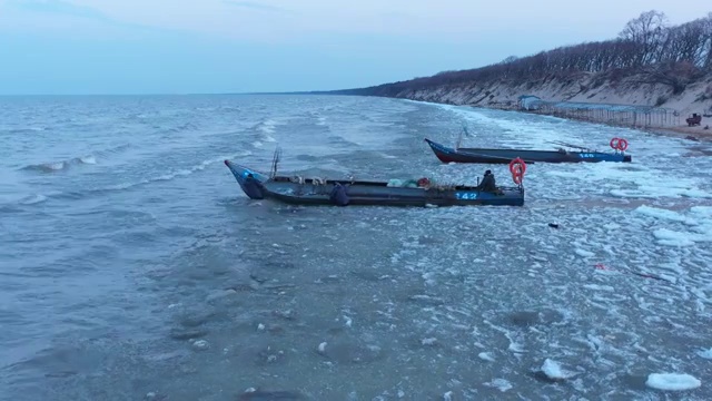 中俄界湖兴凯湖融化进行时视频素材