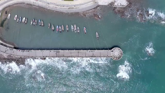 海浪大坝视频素材