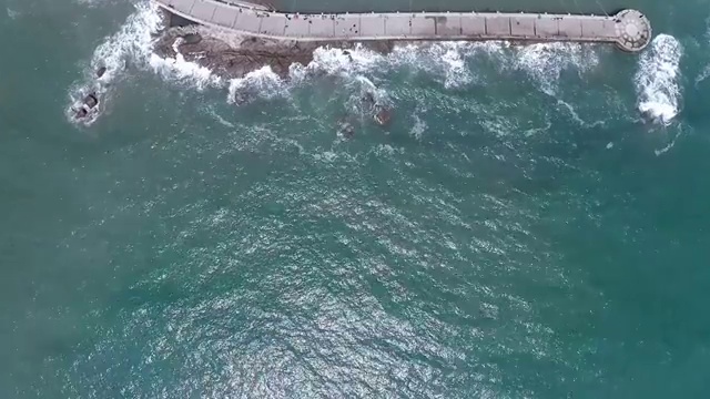 海浪大坝视频素材