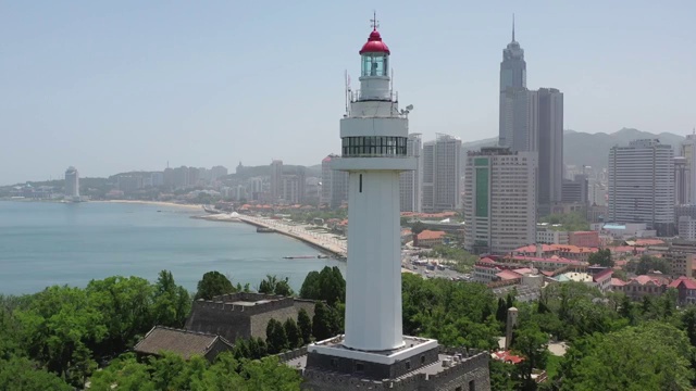 烟台山景区灯塔视频素材